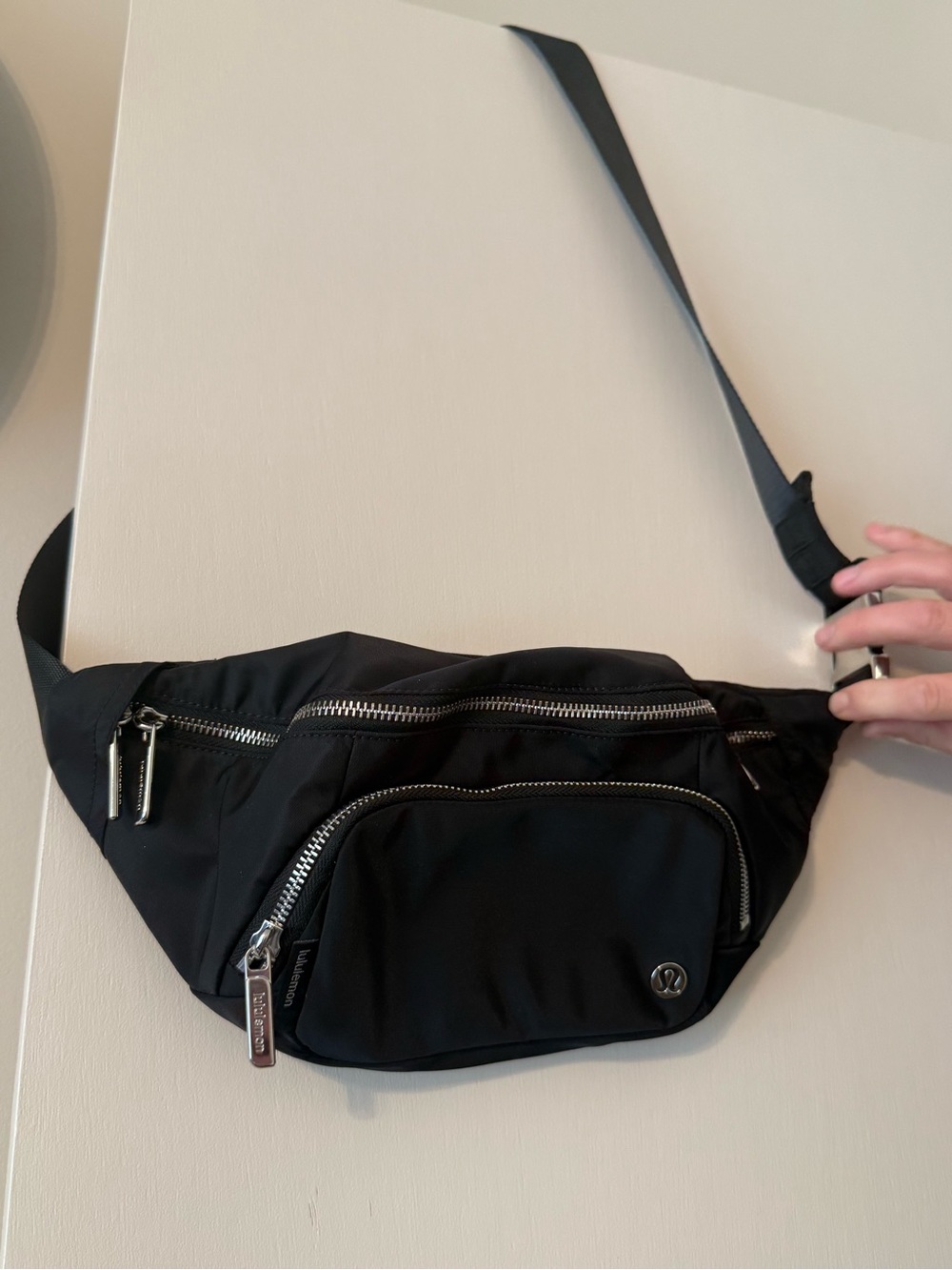 Black Nylon lululemon Extra Large Everywhere Belt Bag 4L- Excellent Condition